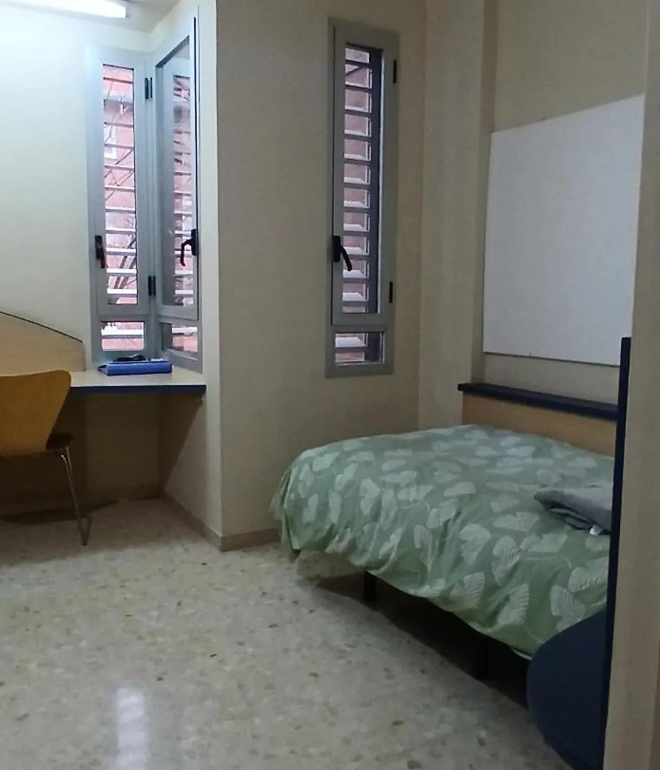 Hotel Larru Los Bermejales Residencia Universitaria Seville