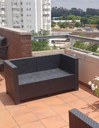 Hotel Larru Los Bermejales Residencia Universitaria Sevilla