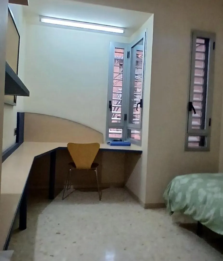 Larru Los Bermejales Residencia Universitaria Σεβίλλη 0*,  Ισπανία