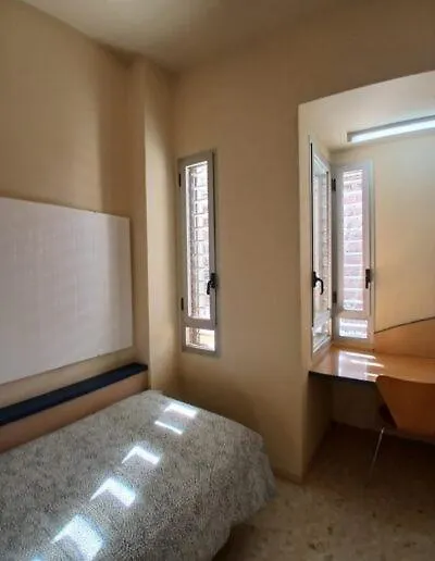 Larru Los Bermejales Residencia Universitaria Σεβίλλη